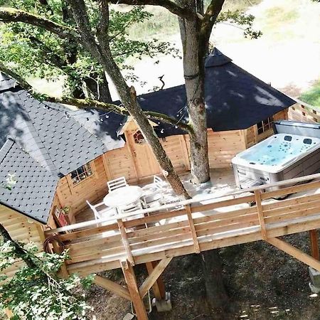 Bongheat La Cabane Perchee De La Mure מראה חיצוני תמונה