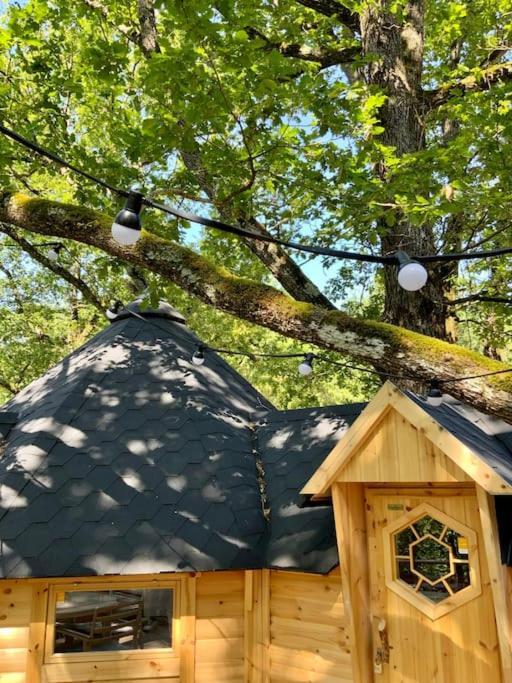 Bongheat La Cabane Perchee De La Mure מראה חיצוני תמונה